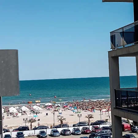 Ric Апартаменты Нэводари